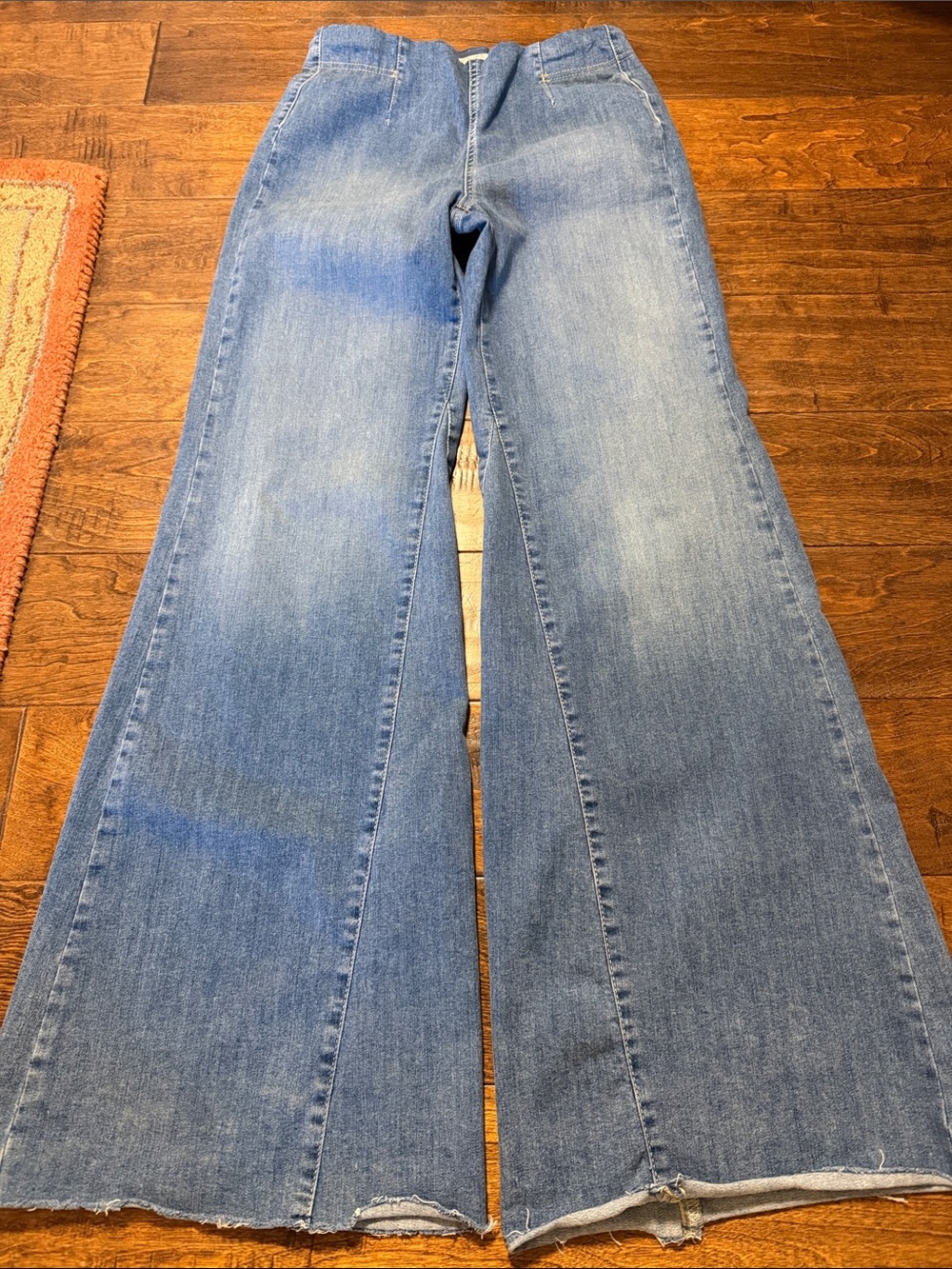 We the Free Drapey A-Line Pull-On Bell Bottom Jeans, size 28 - Picture 2 of 8